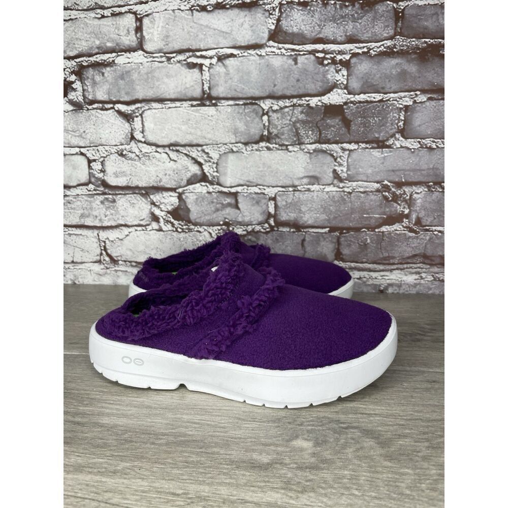 Oofos OOcoozie Slippers Comfort Fleece Recovery Slip On Purple Shoes Women 7.5US
